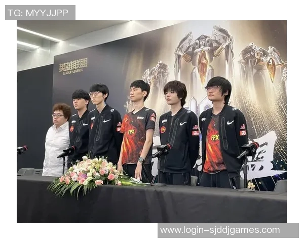 全明星赛中FPX团队协作表现分析与点评探讨 全明星赛中FPX团队协作表现分析与点评探讨